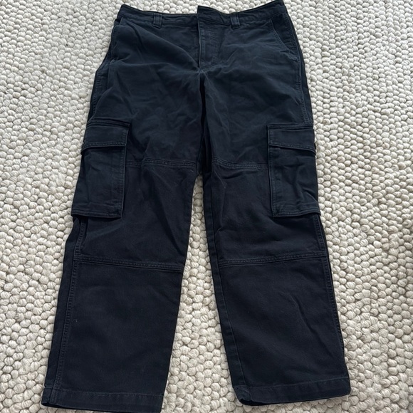 Aritzia Pants - Aritzia Black Cargo Pants Utilitarian Style